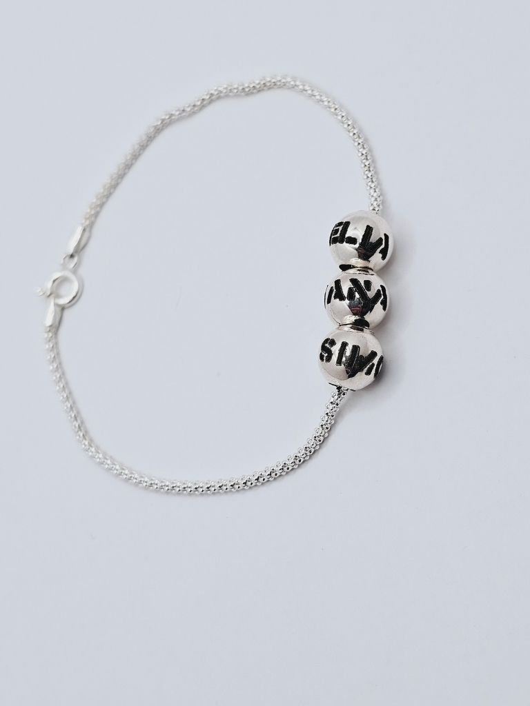 PULSERA PERSONALIZADA CON BOLITAS GRABADAS A ELECCION - Imagen 3