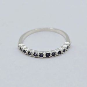 ANILLO MEDIO SIN FIN VIOLETA