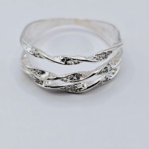 ANILLO TRIPLE TORZADO CUBICS