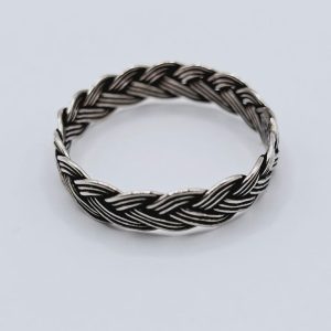 ANILLO TRENZADO PAVONADO