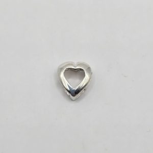 DIJE DE PLATA CORAZON PASANTE HUECO